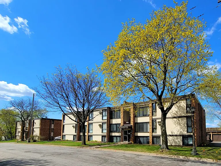 St. Anthony Park Apartments — Photo 8