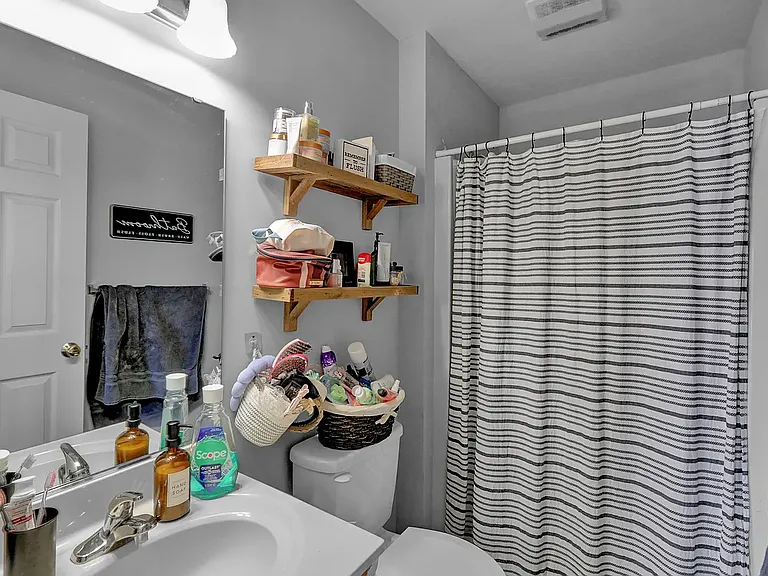 665 Walnut Tree Dr #665 — Photo 22