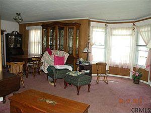 5th image of 35 Watervliet Ave