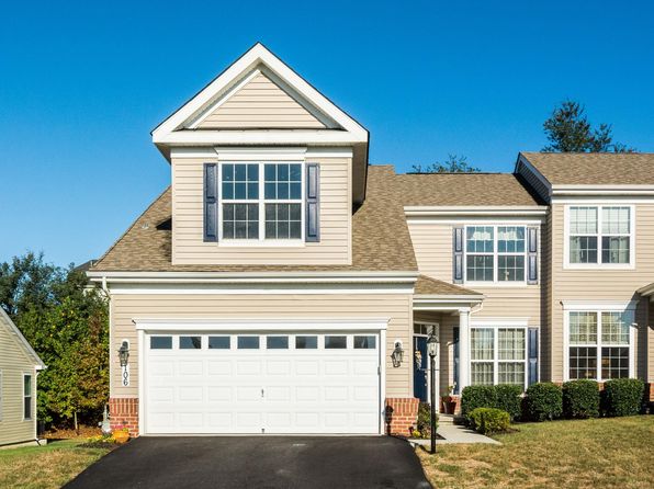 106 Touch Of Gold Dr
