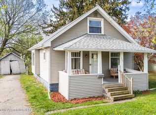 724 E Cavanaugh Rd, Lansing, MI 48910