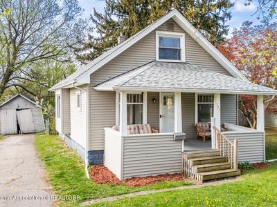 724 E Cavanaugh Rd, Lansing, MI, 48910