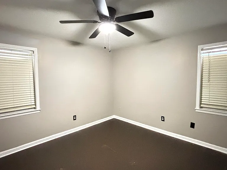 3863 N Trezevant St — Photo 13