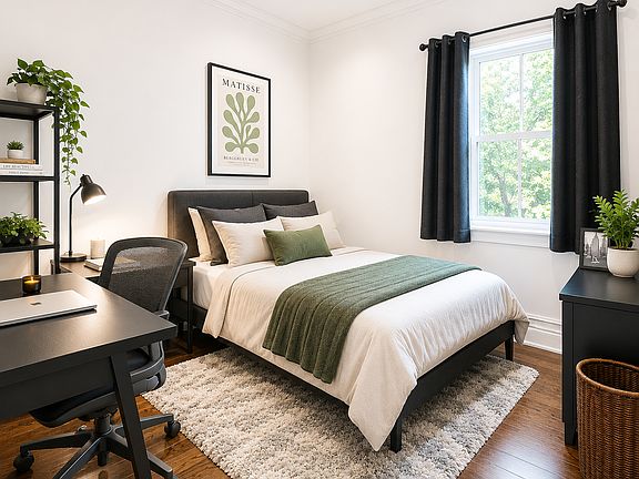 2nd image of 328 E 4th St APT 1B