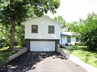 29W414 James Ave, West Chicago, IL 60185