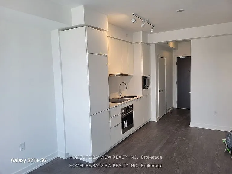 7 Golden Lion Hts #N1012 — Photo 1