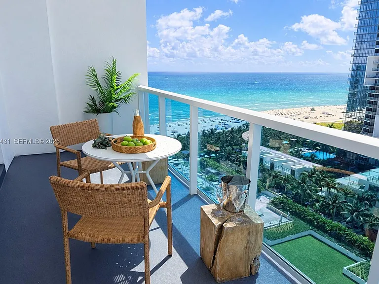 2301 Collins Ave #1501 — Photo 20