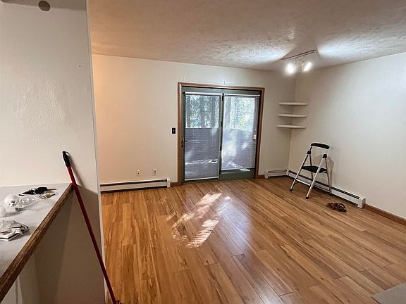 3rd image of 227 Woodridge St APT 15