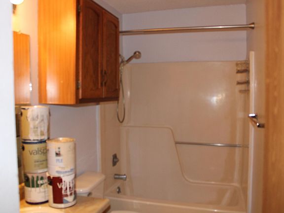 3rd image of 14219 S Hickory Pl E