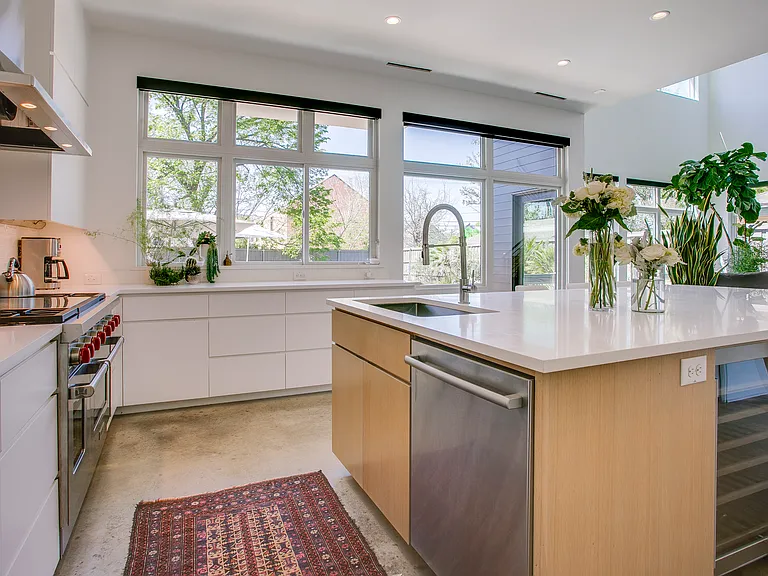 2215 Madera St — Photo 23