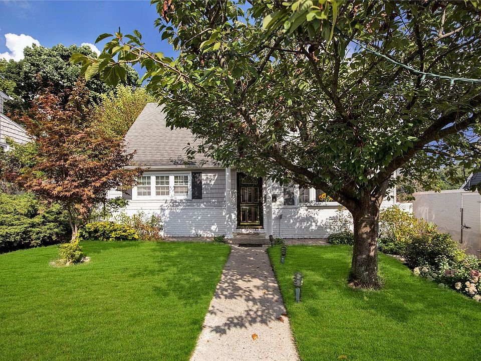 8 Bryce Avenue, Glen Cove, NY 11542 Zillow