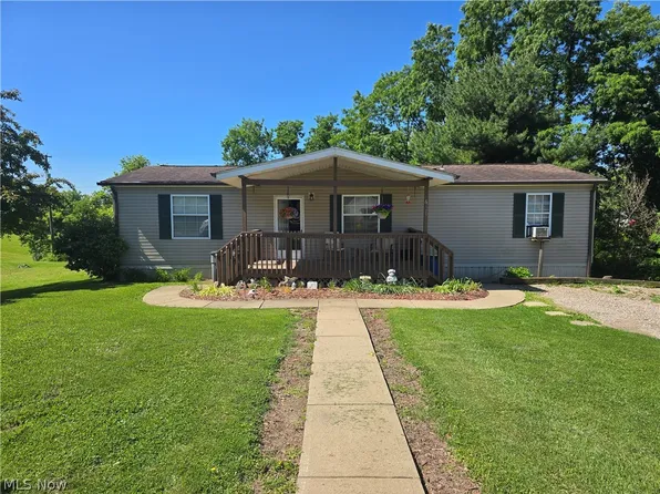 8320 Hopewell National Rd, Zanesville, OH 43701