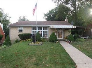 356 Collins Dr, Pittsburgh, PA 15235