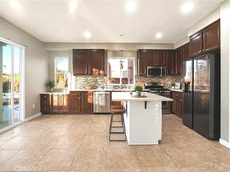 29056 Barcelona Ct — Photo 6