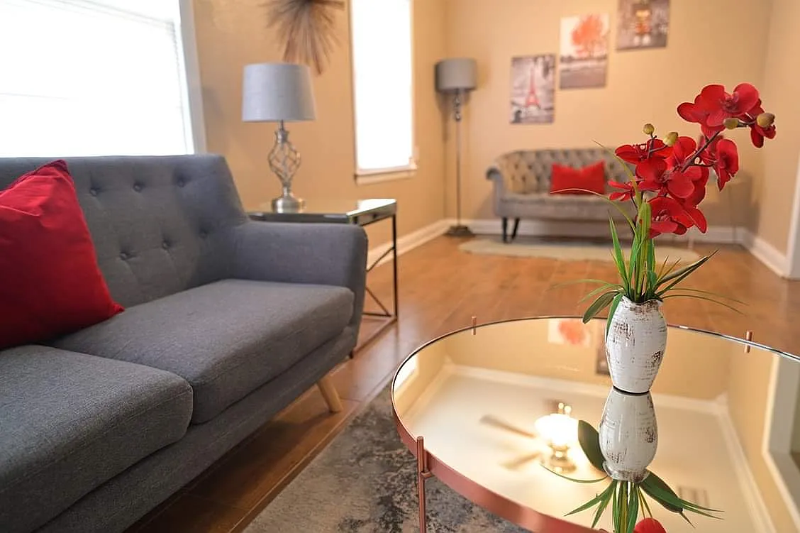 3 bed, $3,200 — Photo 1