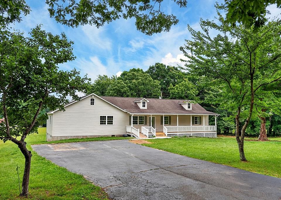 1st image of 123 Fields Garrett Rd