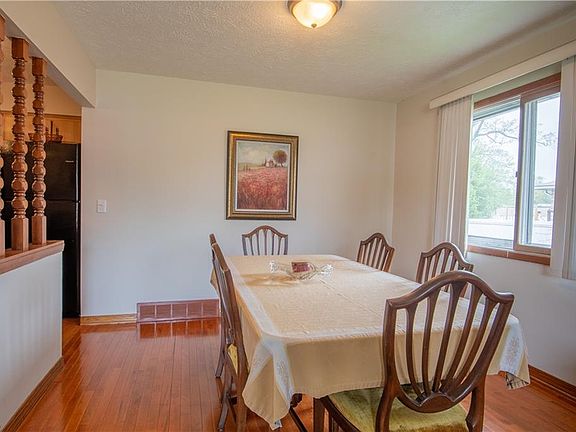 5th image of 34230 Glen Dr