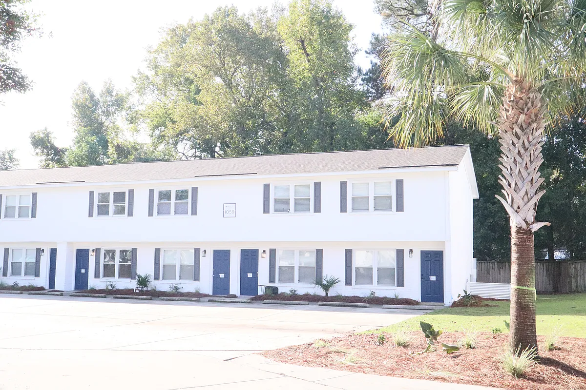 Building Photo - Oakleaf Townhomes