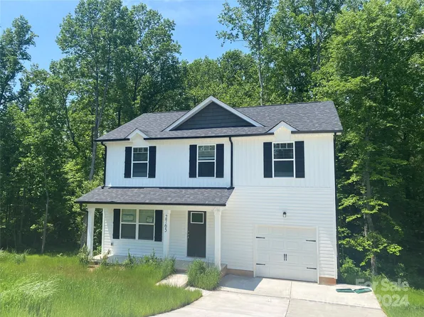 2765 Emperor St, Claremont, NC 28610