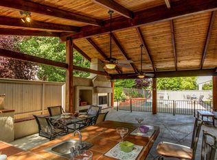 301 Orrington Cir, Sacramento, CA