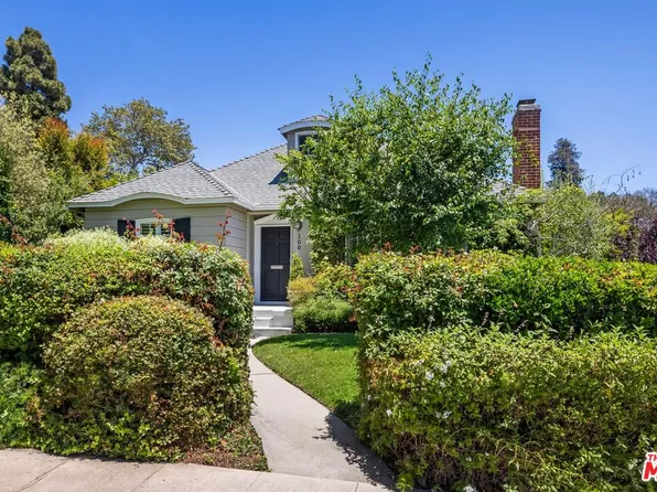 300 N Bowling Green Way, Los Angeles, CA 90049