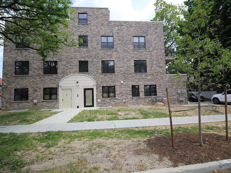 3705 Utopia Pkwy Flushing, NY Zillow Apartments for Rent in Flushing