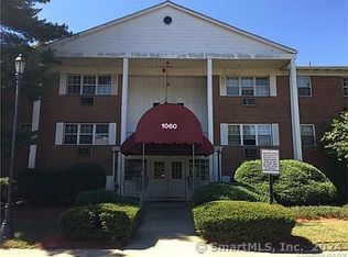 1060 New Haven Ave APT 26, Milford, CT 06460