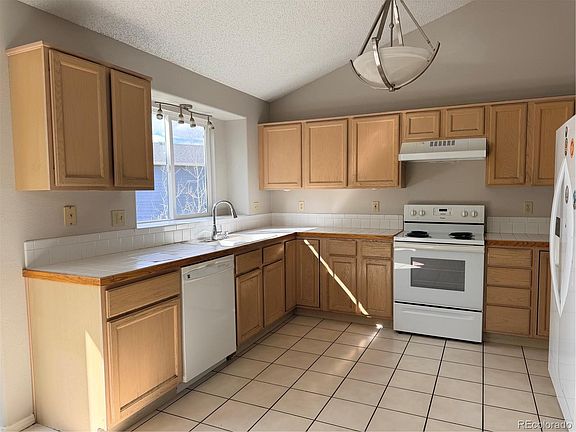 4th image of 2465 Brenton Drive