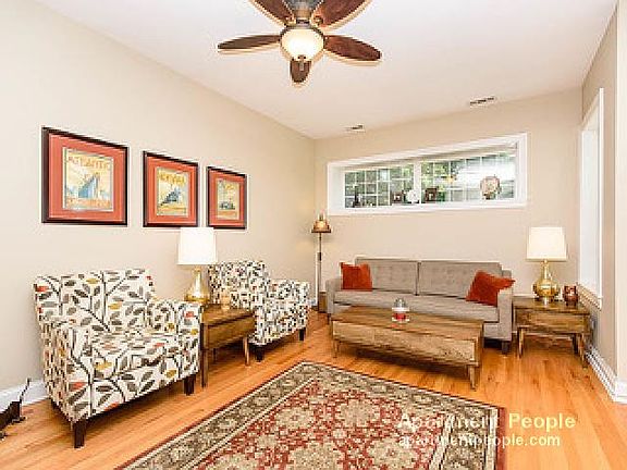 2nd image of 6501 N Bosworth Ave #2C