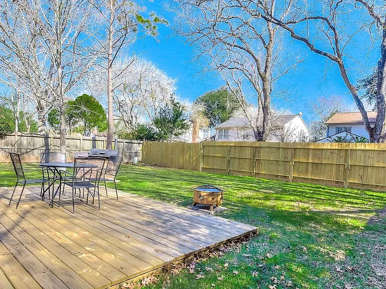 1318 Sand Stone Dr — Photo 6