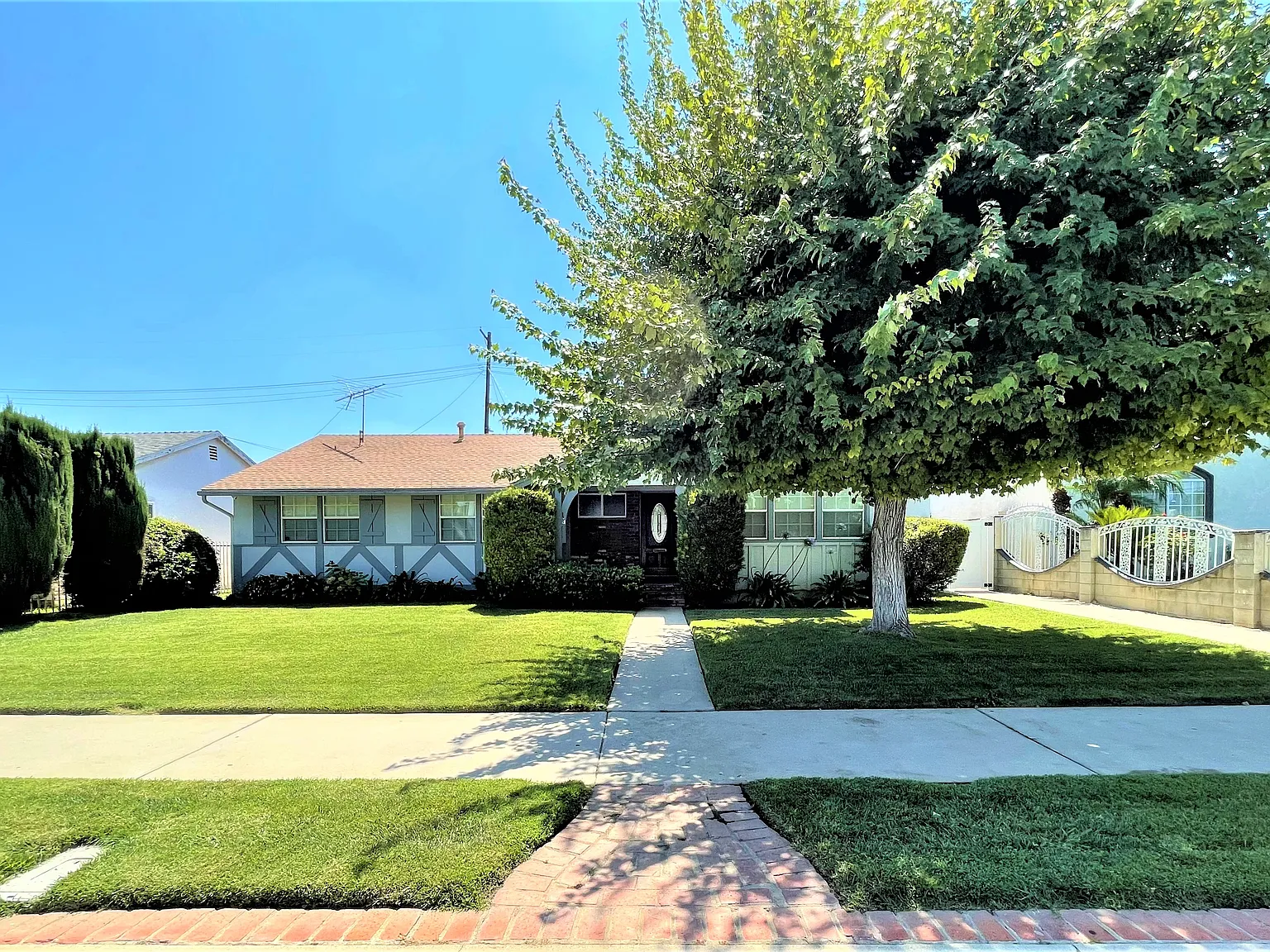 4 bed, 1700 sqft, $4,600 — Photo 1
