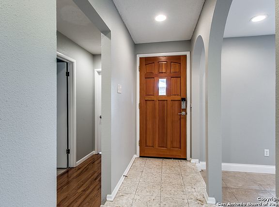 4th image of 5631 Cary Grant Dr