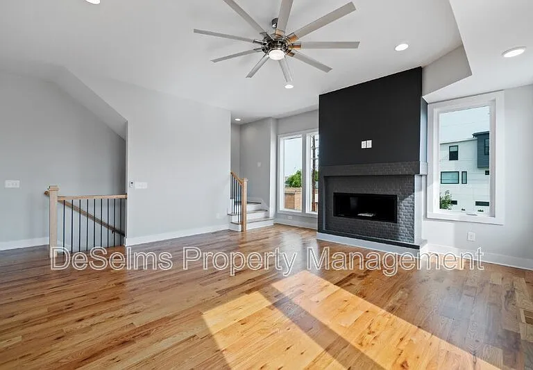 1000 Southside Ave — Photo 34