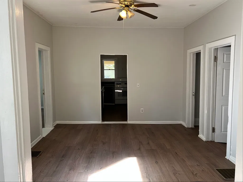 Updated 3-Bedroom Apartment with Laundry Hookups & Off-Street Parking — Photo 3