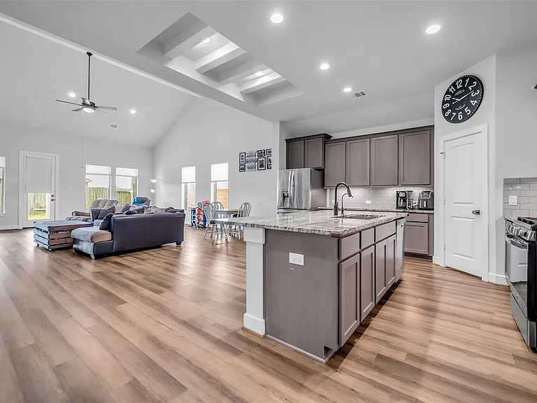 2502 Ocean Key Dr — Photo 9