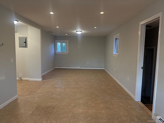 4th image of 675 S Long Beach Avenue