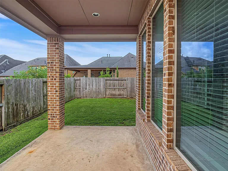 27215 Symphony Creek Ln — Photo 42