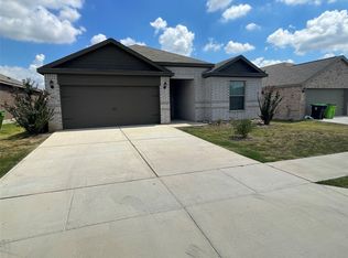 183 Drifter Dr, Newark, TX 76071