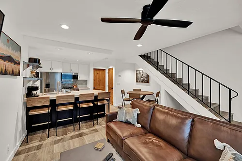 1438 Park Ave #7 Photo 1