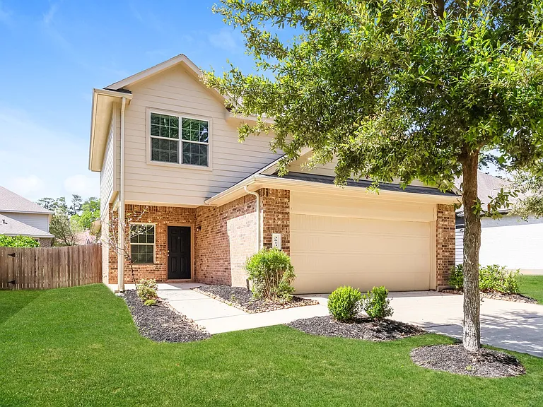 3619 Spy Glass Hill Dr — Photo 3