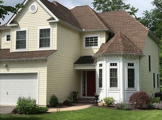 2 Blair Ct, East Stroudsburg, PA 18301