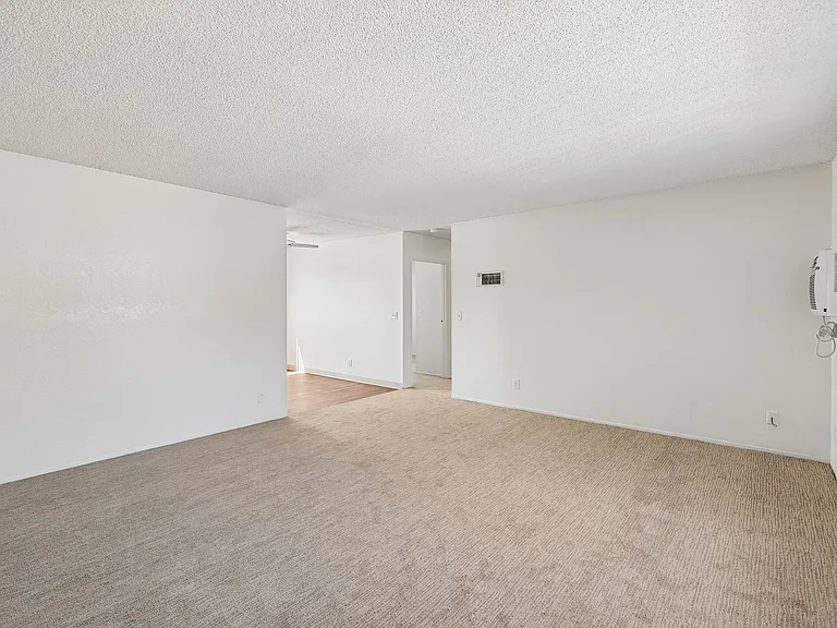 The Carlton Ridge Apartments — Photo 60
