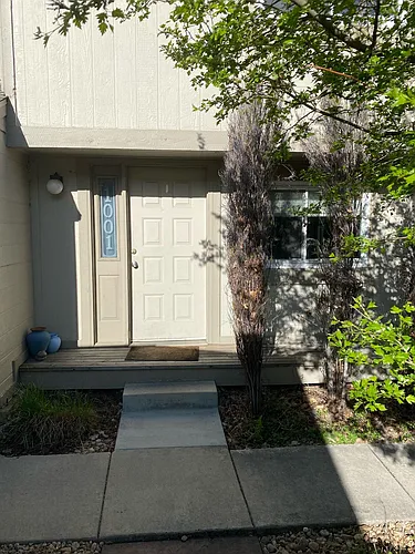 1001 E Moorhead Cir Photo 1