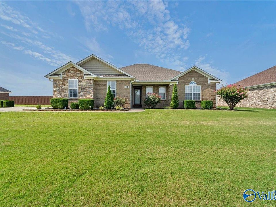 1st image of 115 Evergreenview Dr