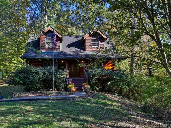 1613 Greenlawn Way, Lawrenceburg, IN 47025