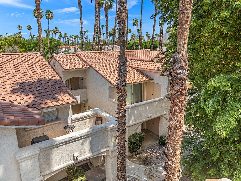 505 S Farrell Dr #D20 — Photo 27