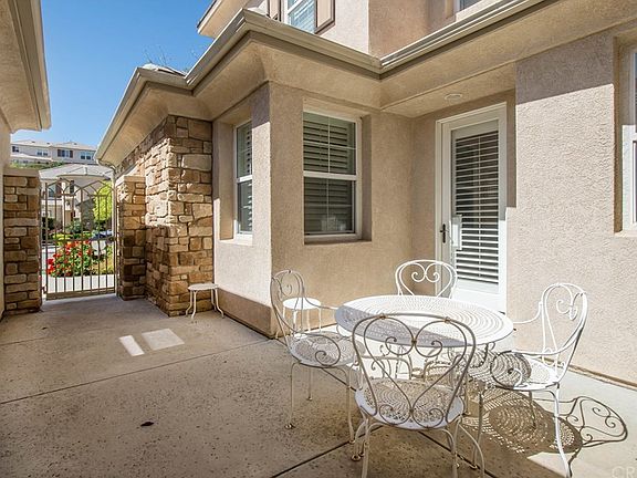 2nd image of 26918 Boulder Crest Dr