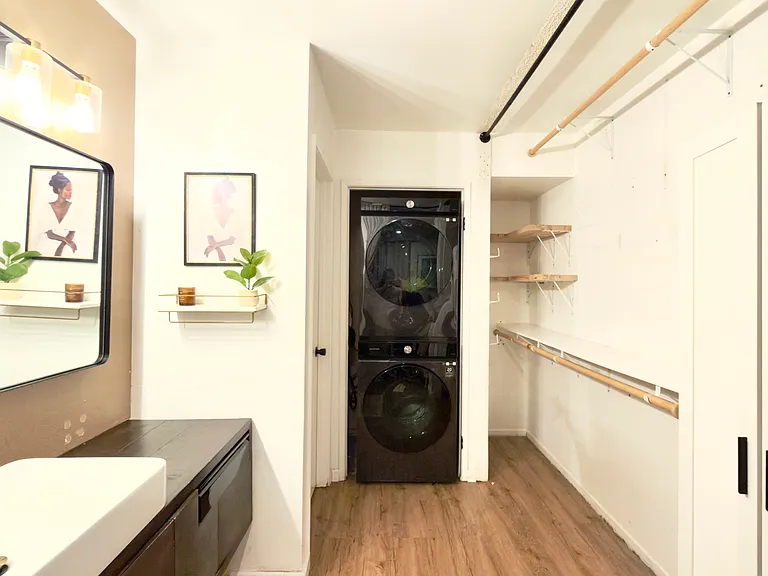 7334 Quill Dr — Photo 14