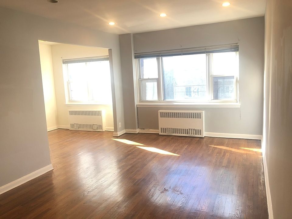1st image of 2667 30th St #A