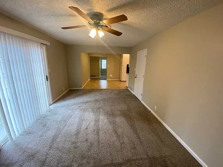 1602 Oak Chase Ct — Photo 2